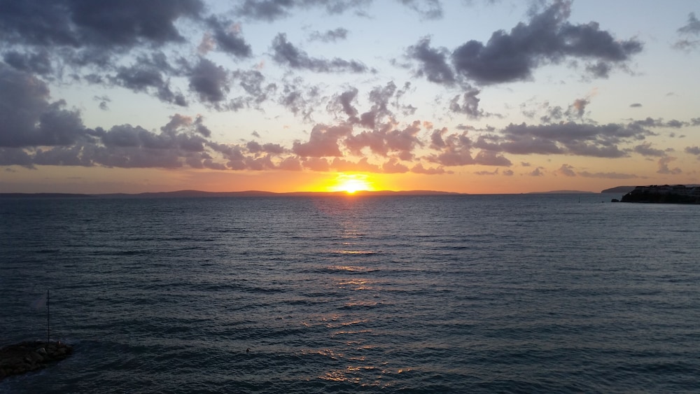 Sunset Split 43/50