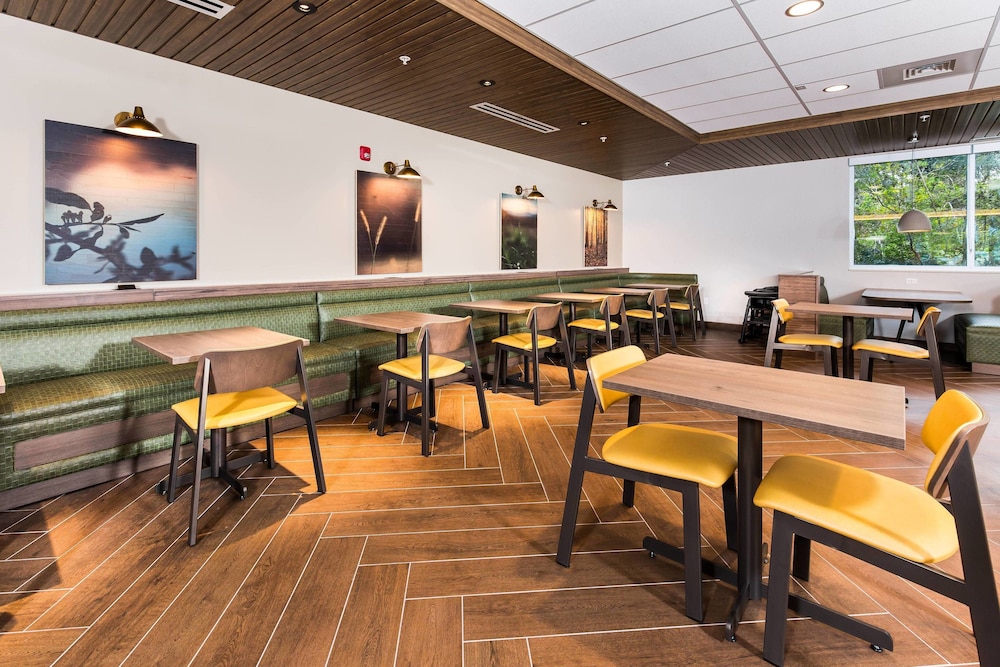 Fairfield Inn & Suites By Marriott Crestview 33/41