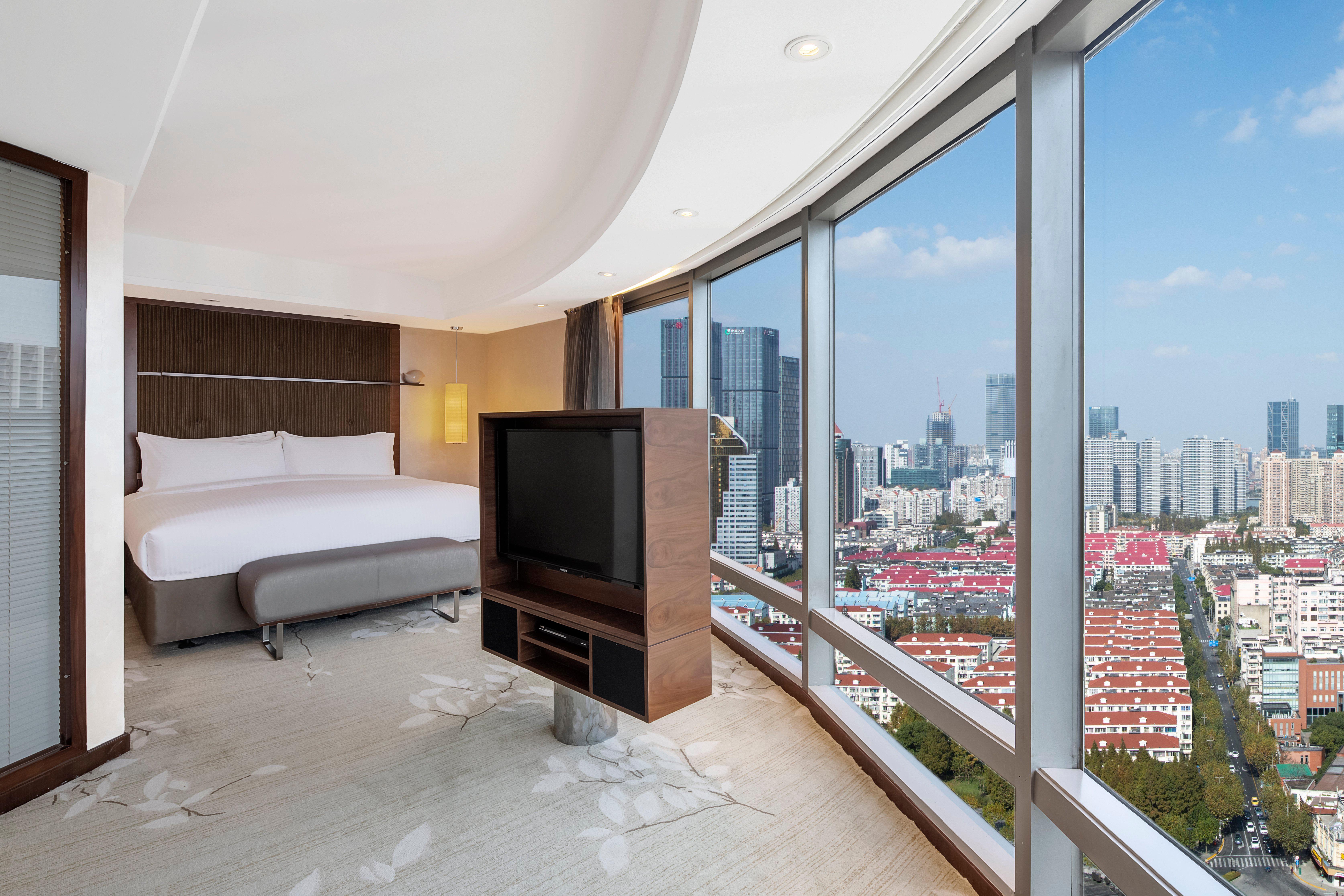 Diplomat, Suite, City View