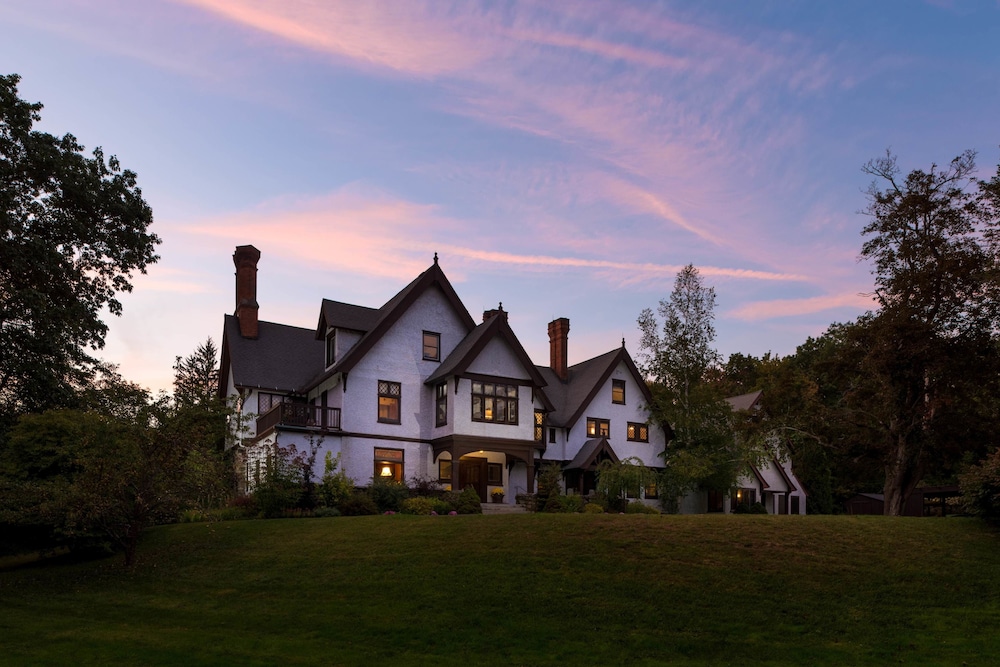 Manor House Bed & Breakfast 6/73