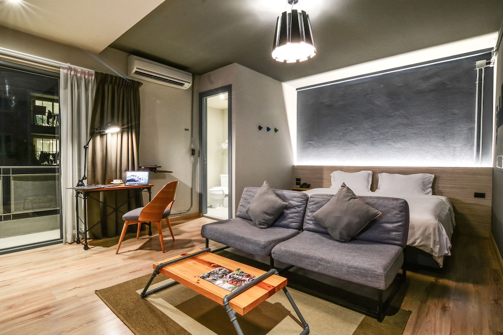 THA CITY LOFT HOTEL 54/72