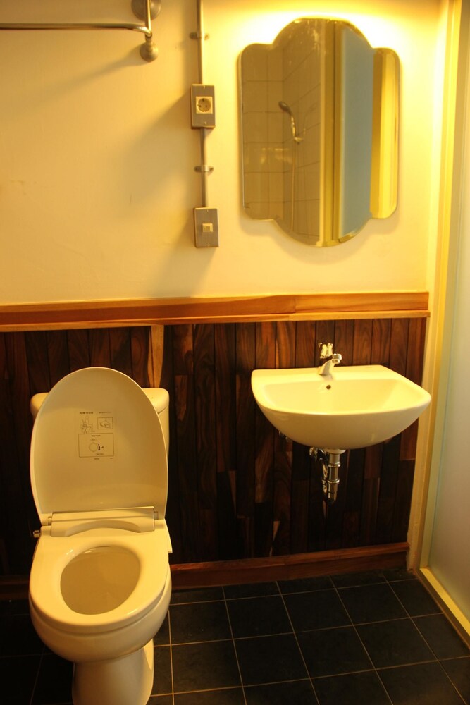 Oliver's Hostelry 26/26