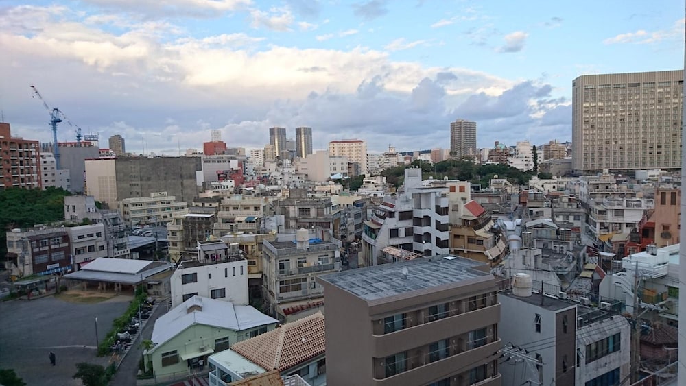 国際タウンズイン 写真4