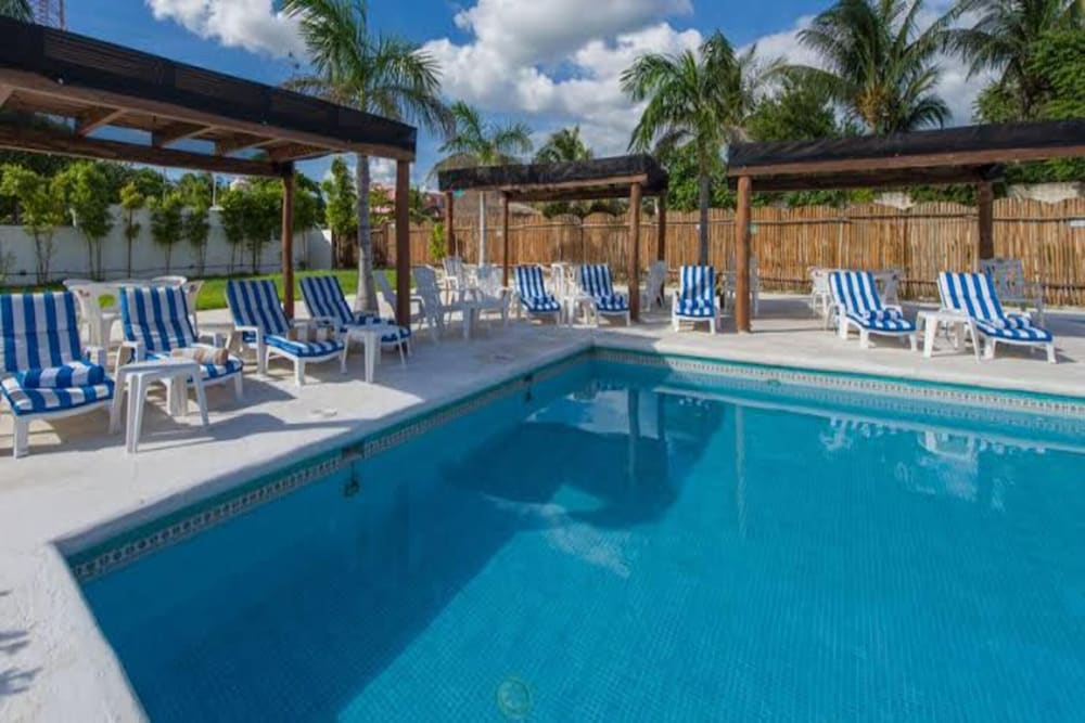 Hotel & Beach Club Ojo de Agua 27/49