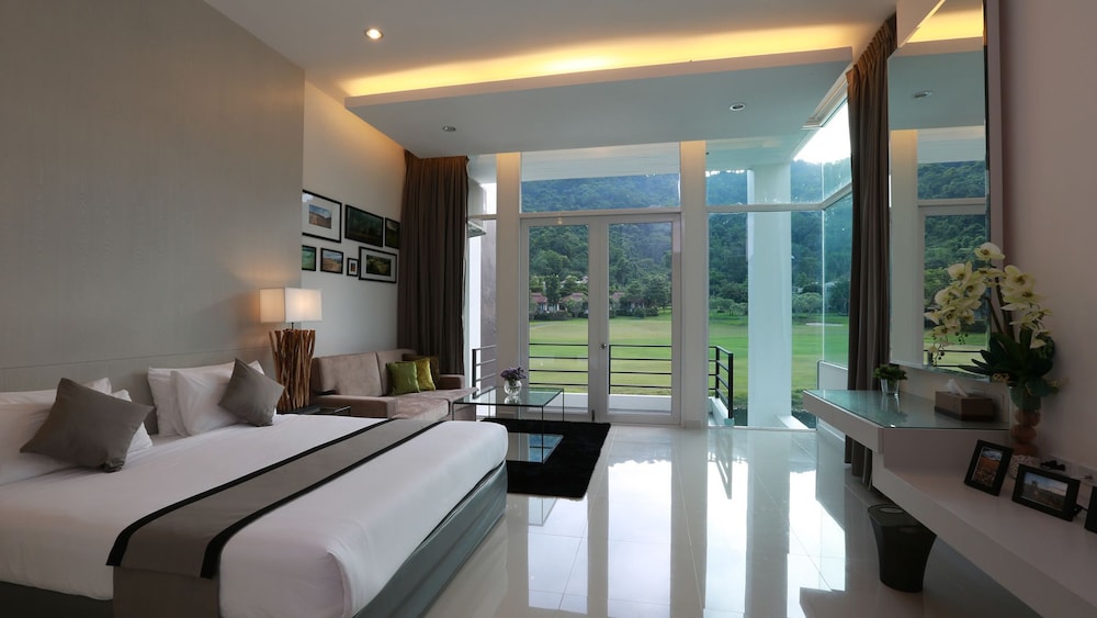 Royal Hills Golf Resort And Spa 3/30