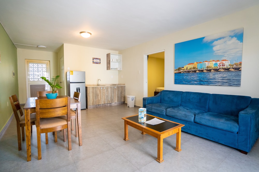 Delynne Boutique Hotel 32/50