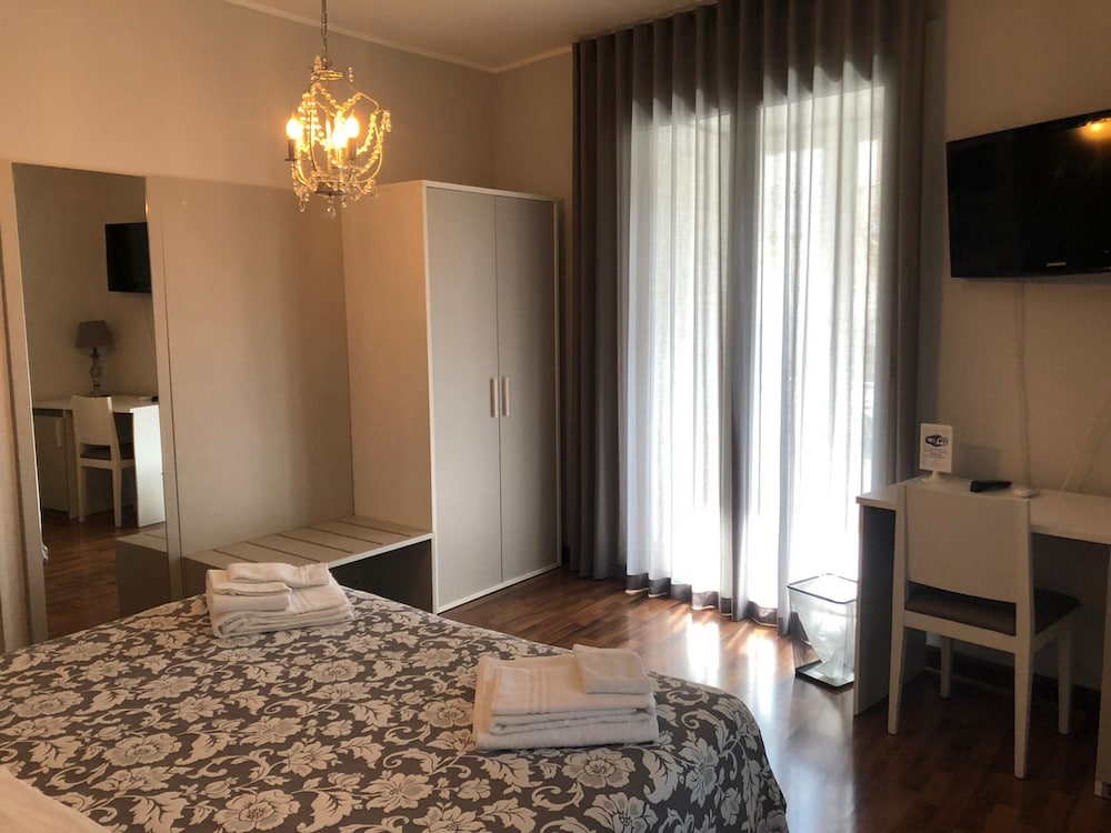 Elios Rooms 19/52