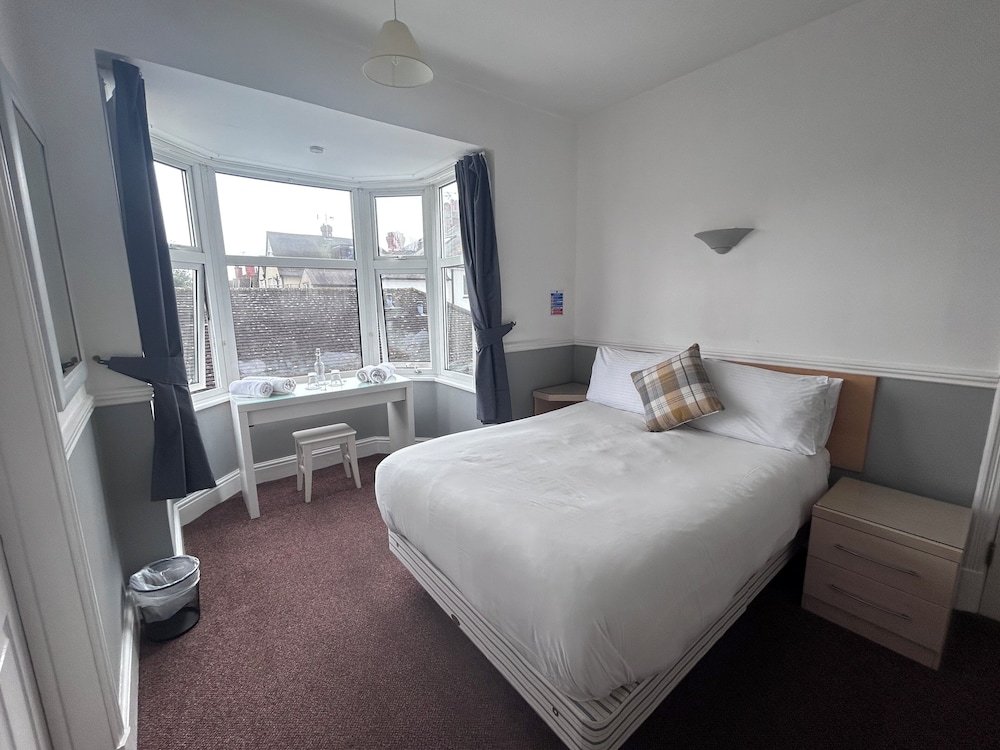 Charnwood Lodge 17/53