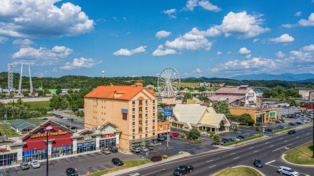 Mountain Vista Inn and Suites 7/57