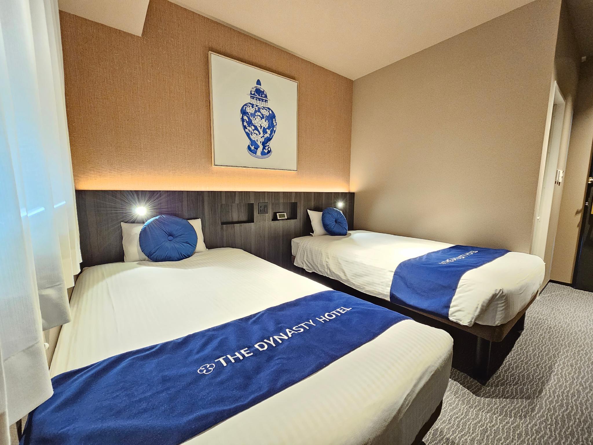 Room, Twin Beds