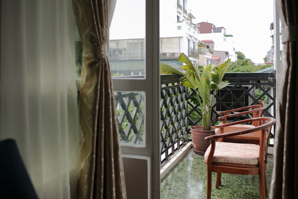 HANOI CHIC BOUTIQUE HOTEL 67/74