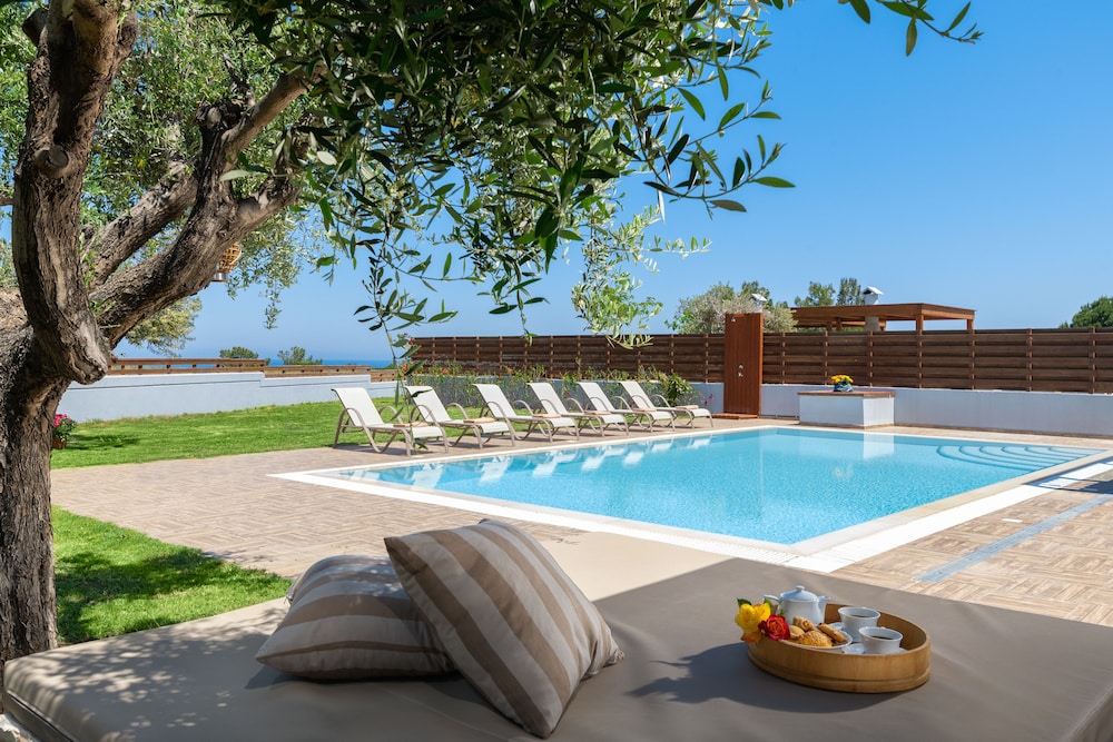 Sperveri Enalio Villas 25/30