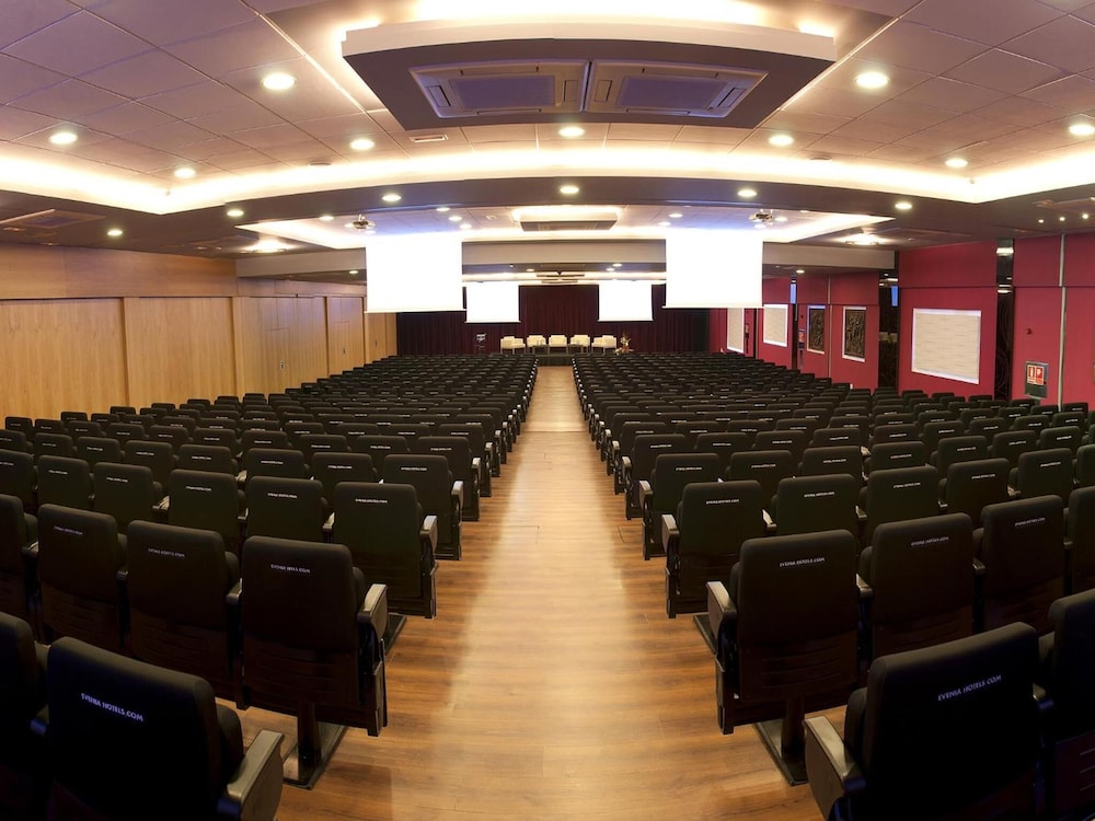 Evenia Olympic Palace 37/47