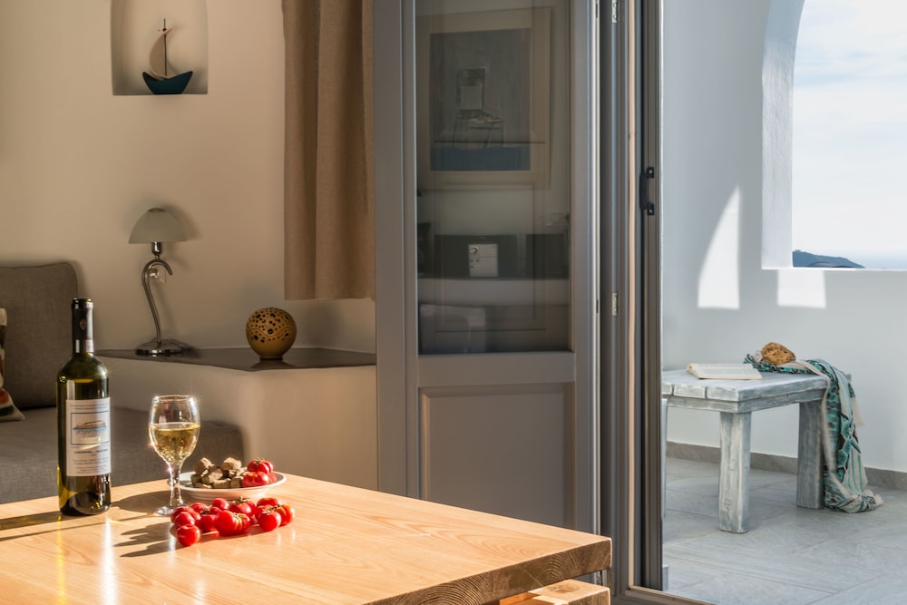Aspronisi Luxury Villa 20/30