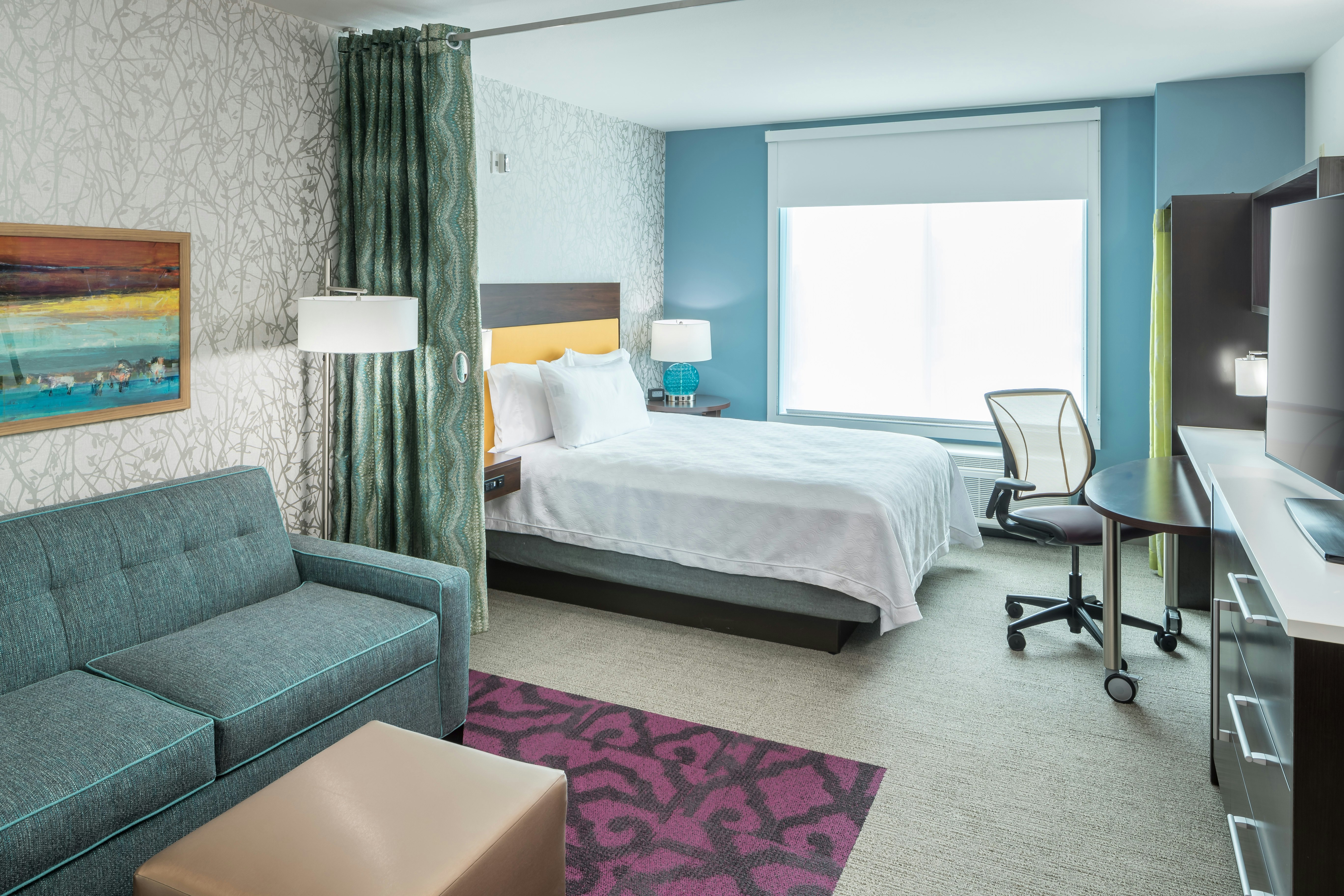 STUDIO, QUEEN BED, ACCESSIBLE