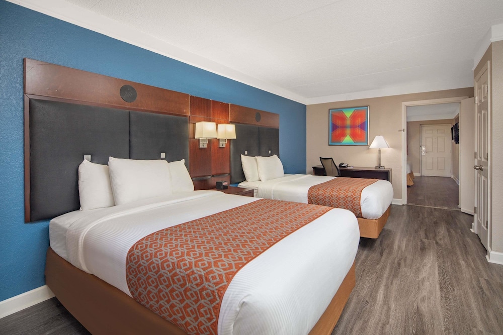 Budget Inn and Suite Atlanta Marietta Stadium 11/22