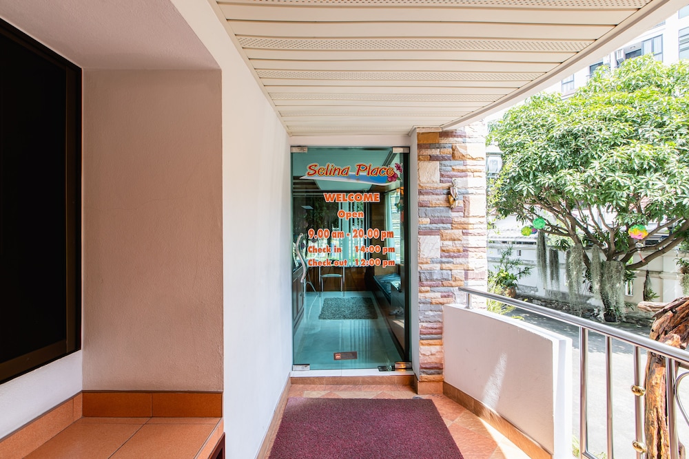 Selina Place 33/50