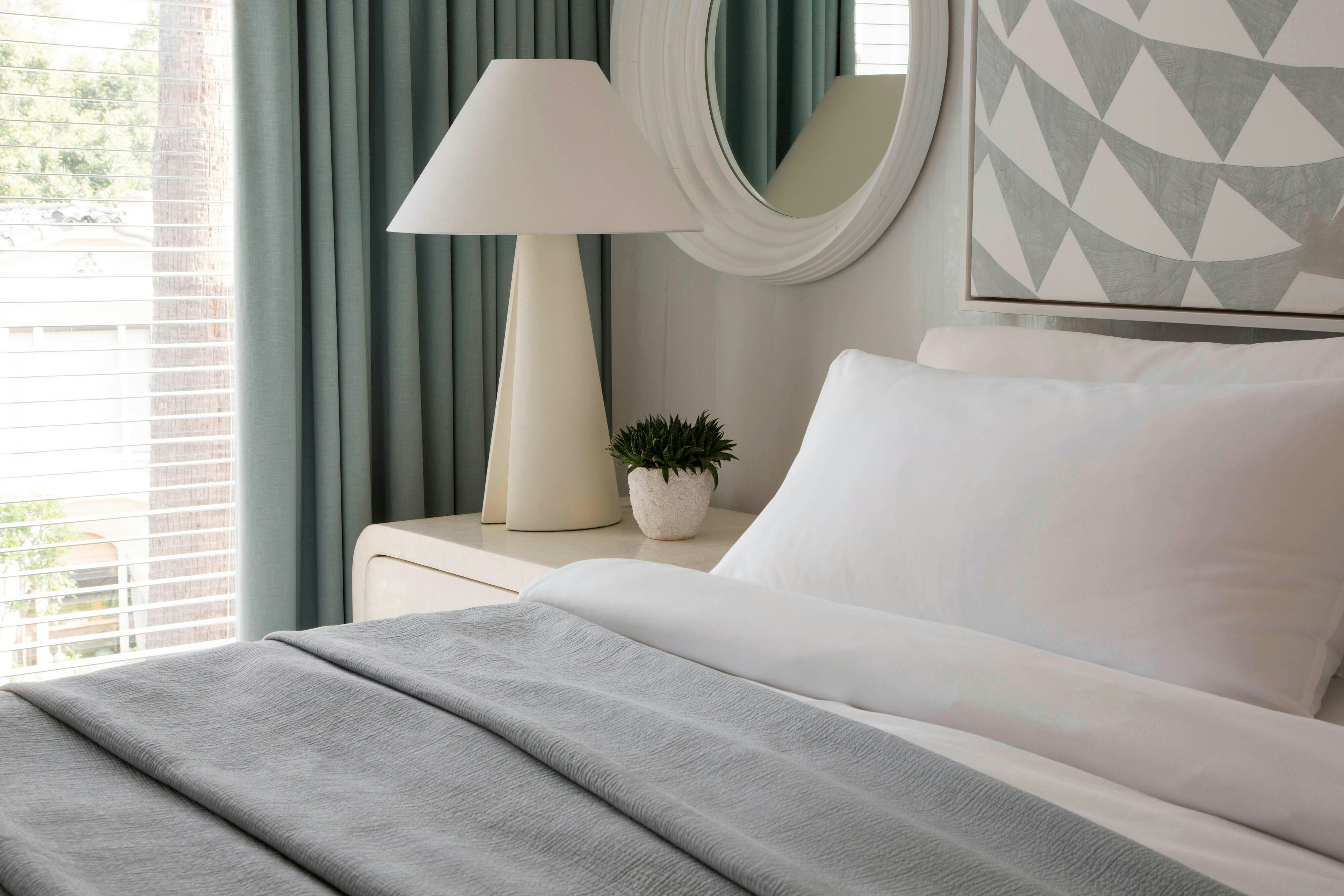 Avalon Hotel Beverly Hills 4/9