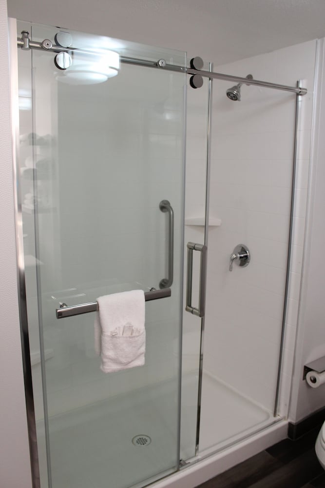 Hampton Inn & Suites Los Angeles/Hollywood 15/52