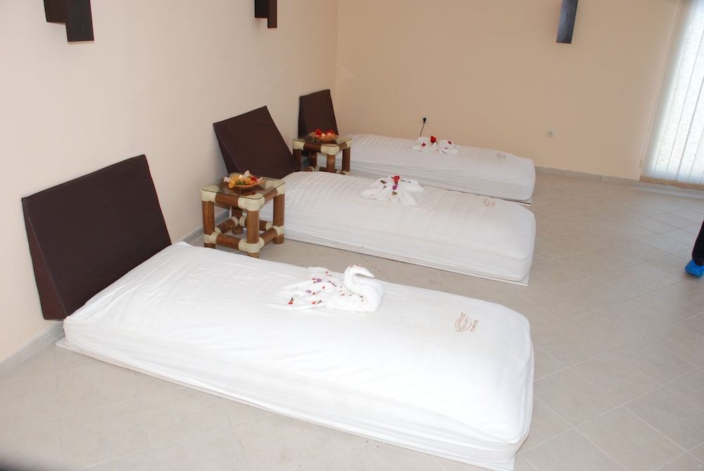 Alhambra Thalasso 21/63