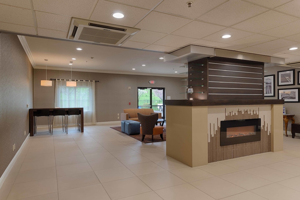 Best Western Plus Delta Inn & Suites 8/36