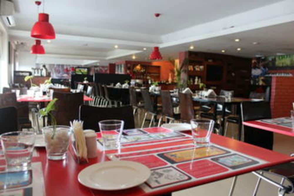 Red Fox Hotel Jaipur 43/55