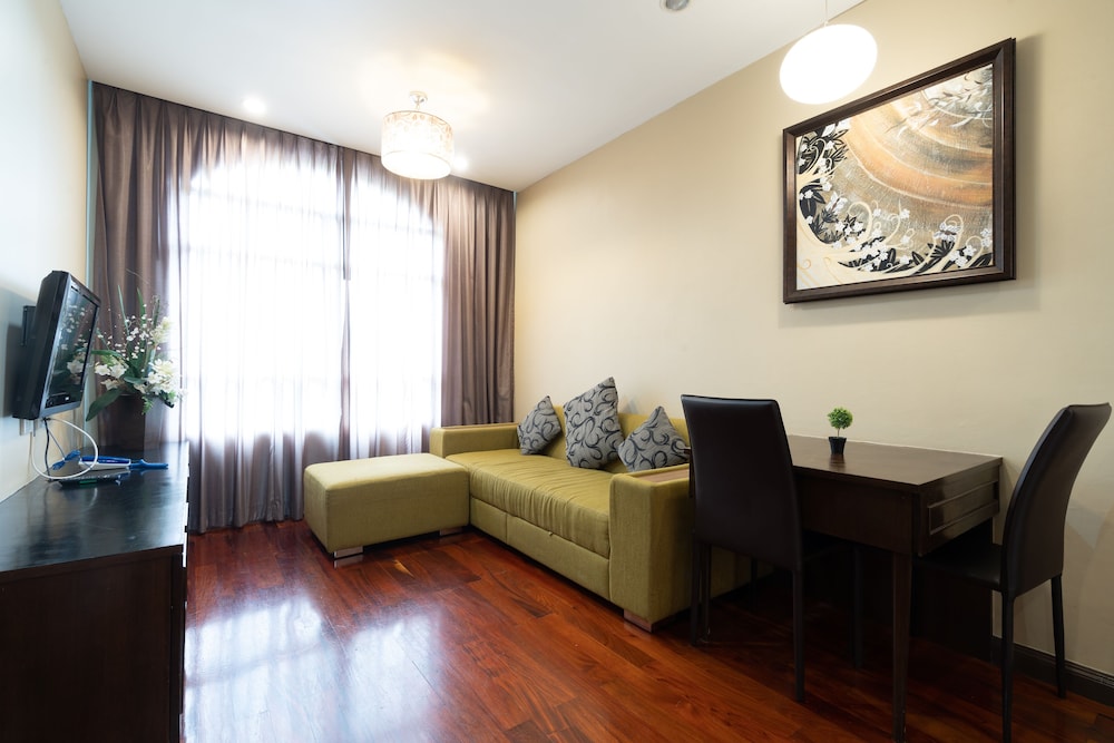Greenview Ekkamai 10 29/48