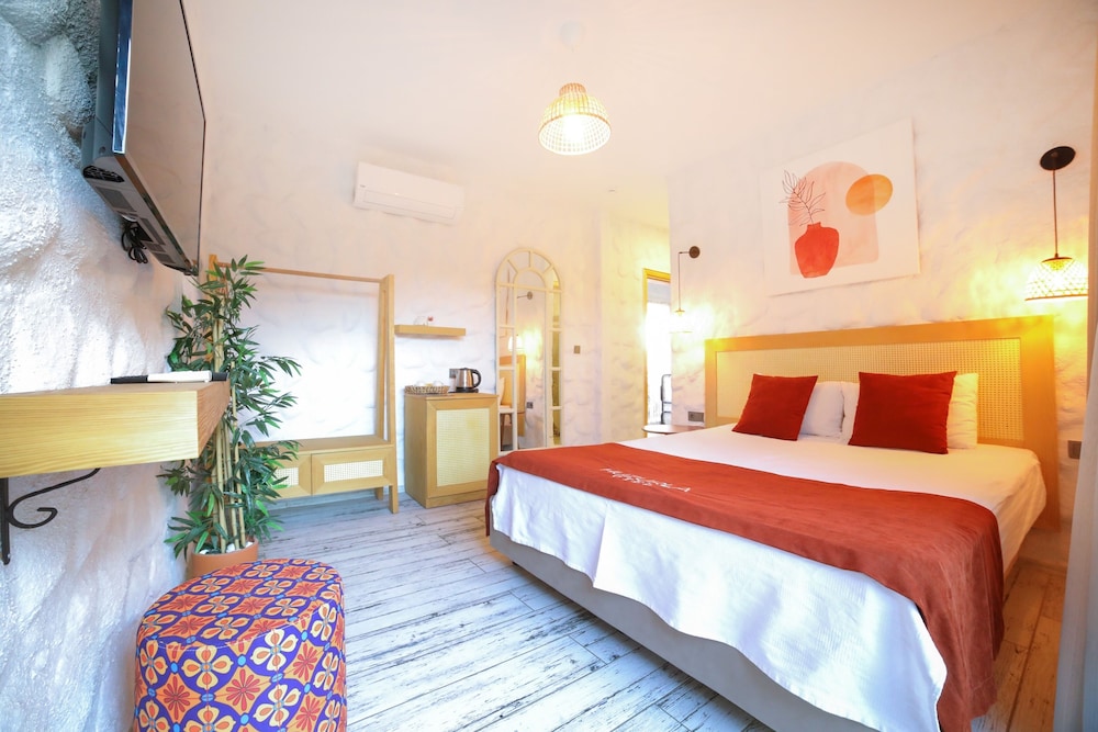 Huzurla Otel 15/50