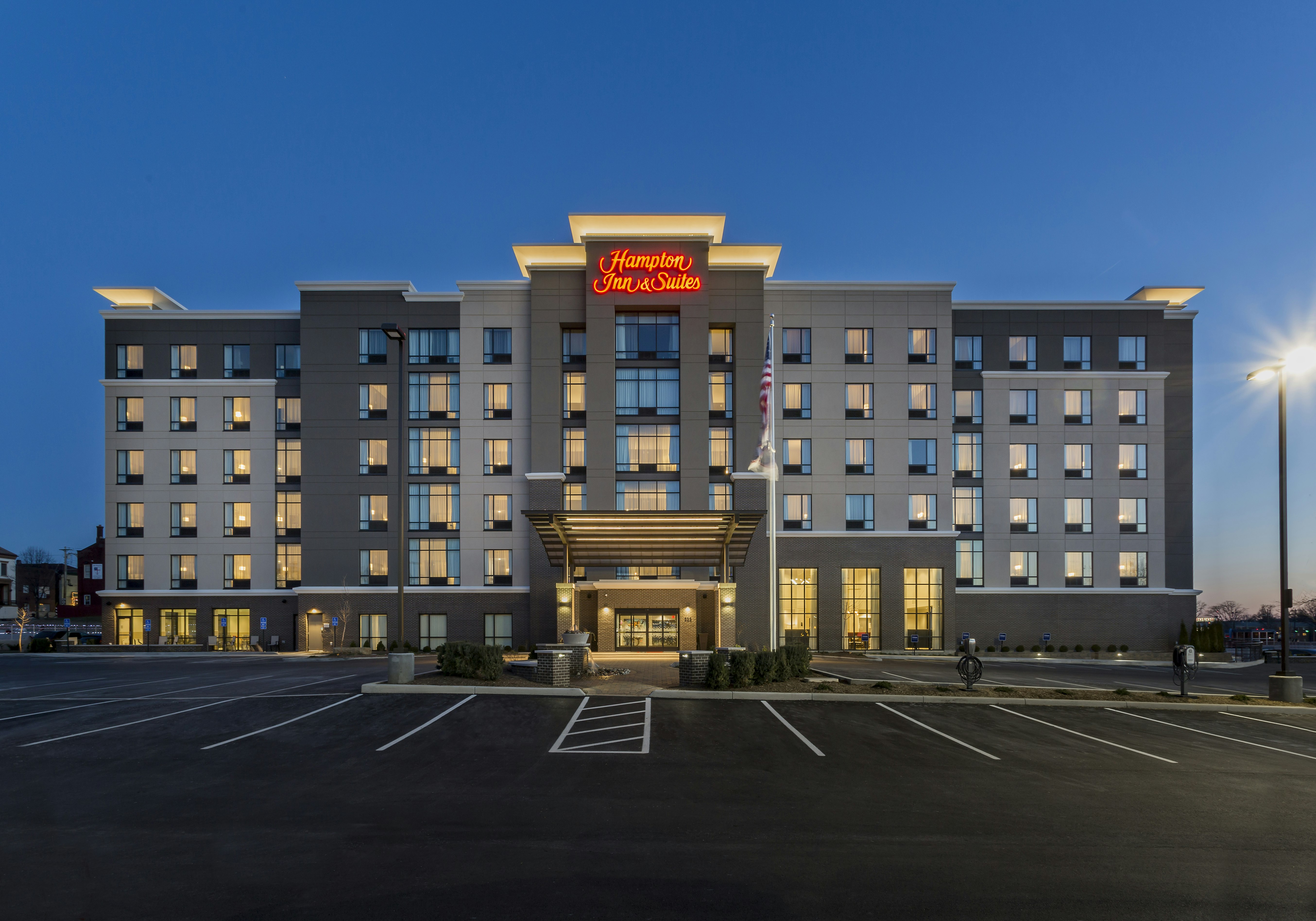 Hampton Inn & Suites Newport-Cincinnati 2/44
