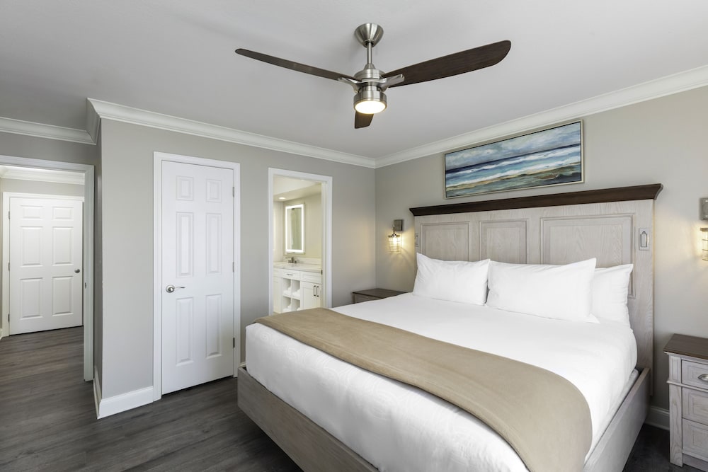 2 Bedrooms, Deluxe, Villa, 2 King Beds, Lake Side, Sofa