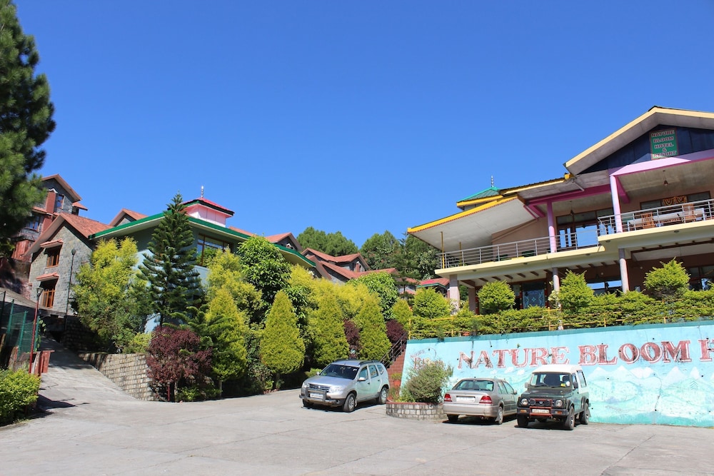 Nature Bloom Hotel And Resort 29/50