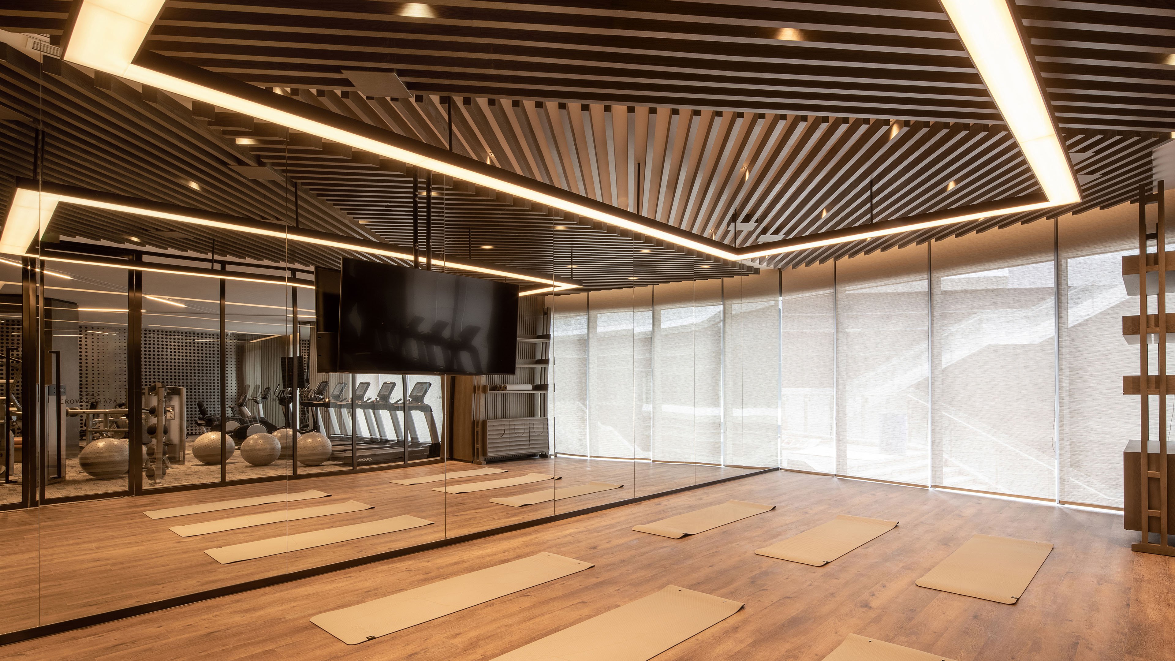Holiday Inn and Suites Qingdao Jinshui 42/80