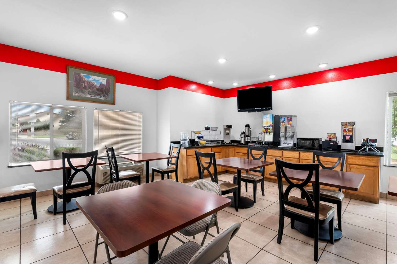 Econo Lodge Panguitch Near Bryce Canyon 9/21