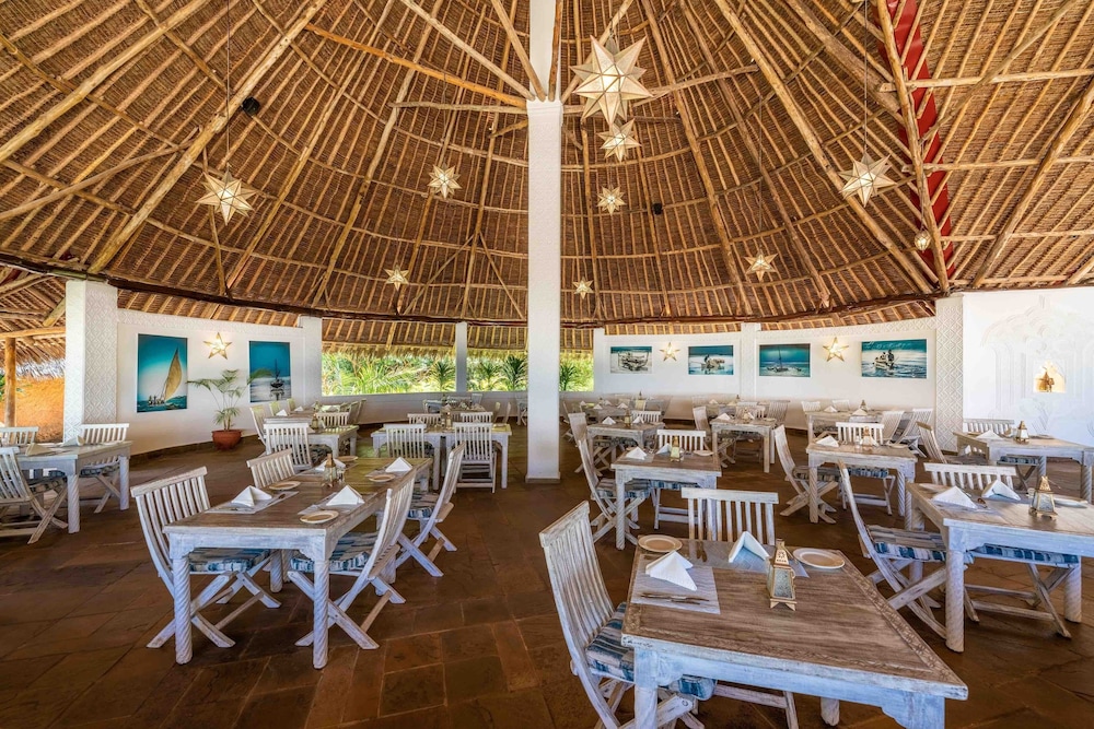 Chale Island Resort 55/70