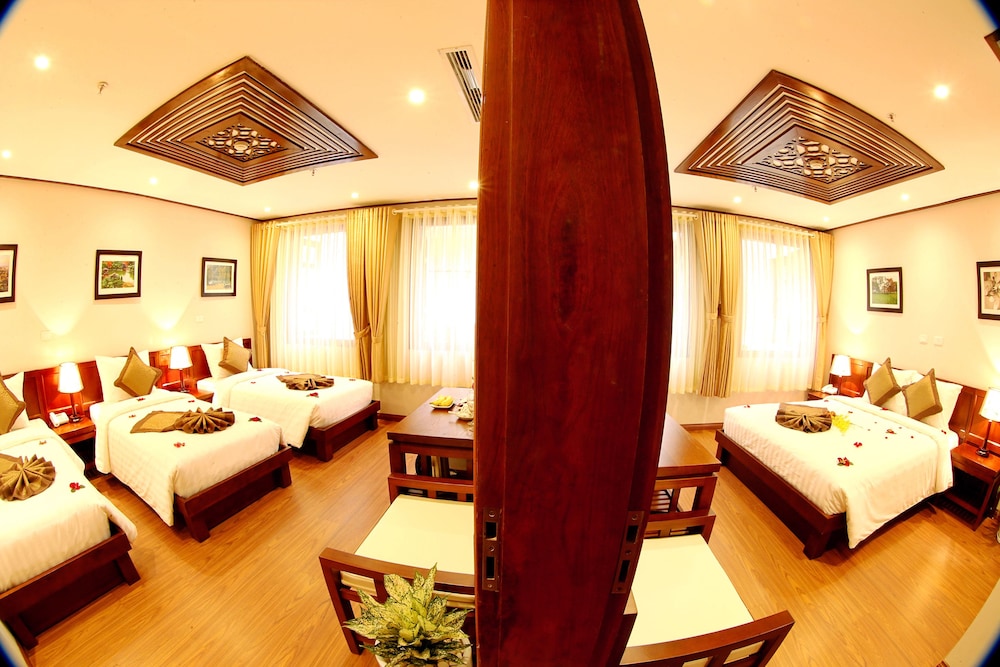 Hanoi Nostalgia Hotel & Spa 49/64