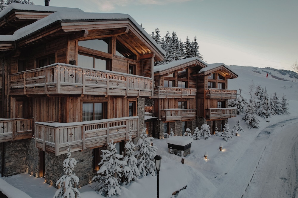 Ultima Courchevel Belvedere 3/50