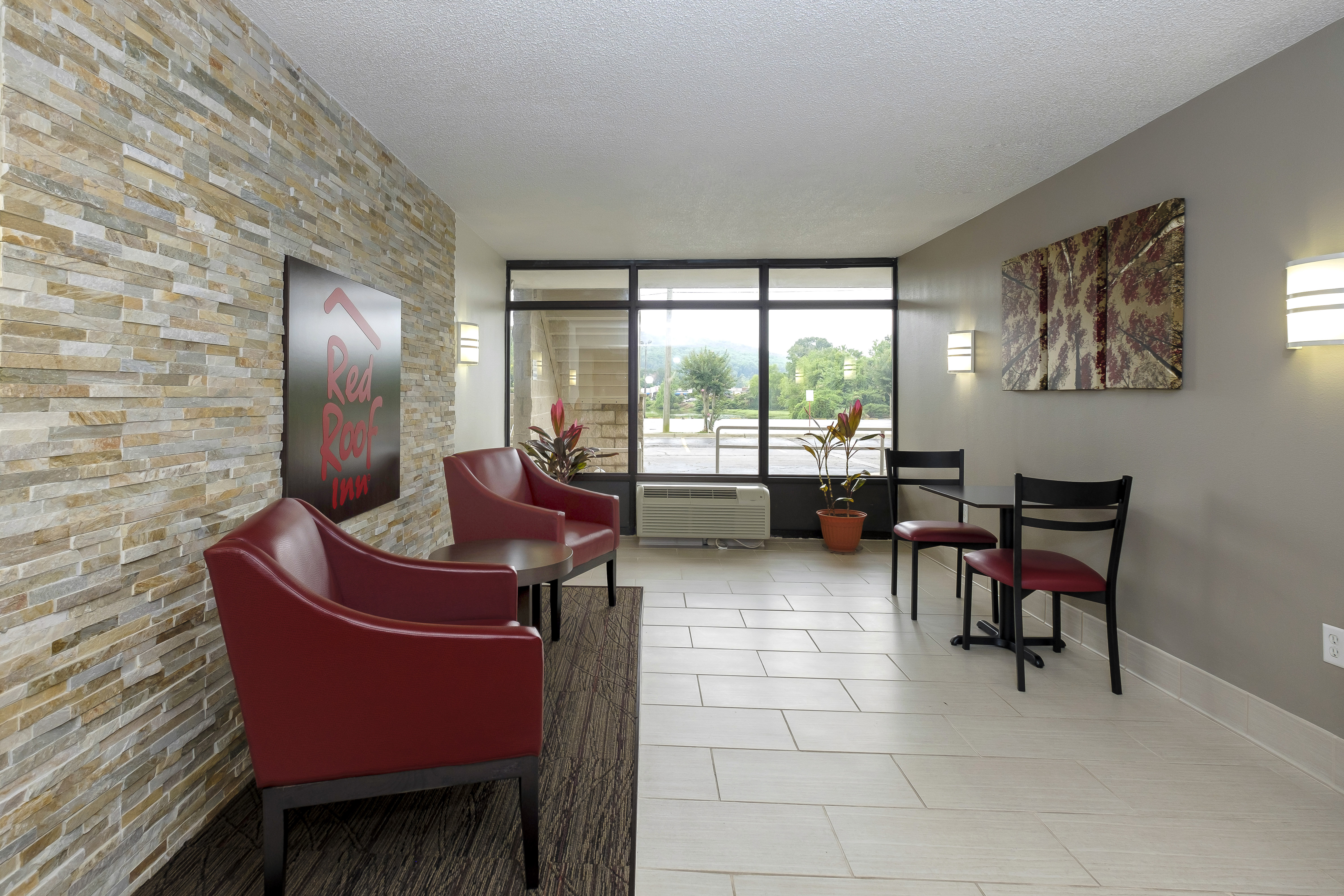 Red Roof Inn Gadsden 9/10