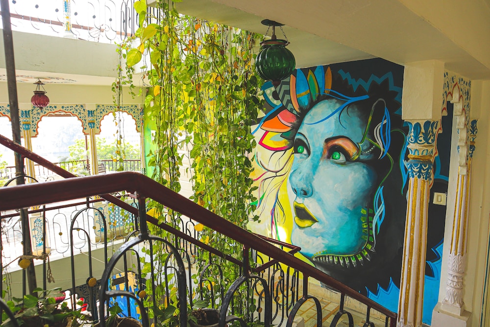 Hotel Lake Ghat Palace، Udaipur 43/53