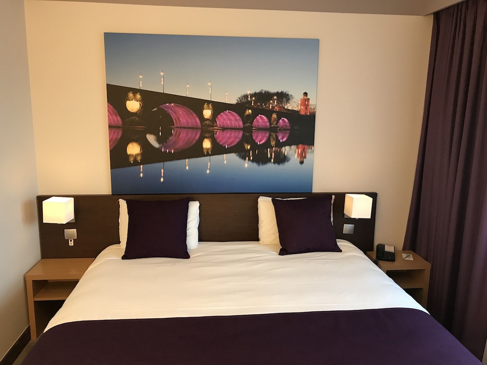 Room, Double Bed, Golf Course View, Sofa 4/7