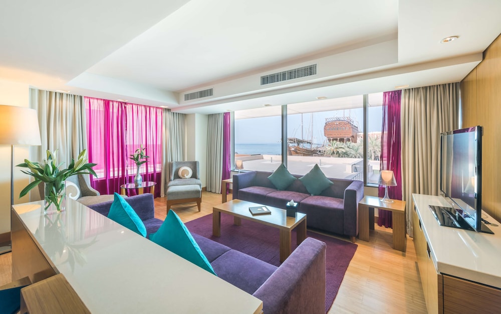 RADISSON BLU HOTEL KUWAIT 30/48