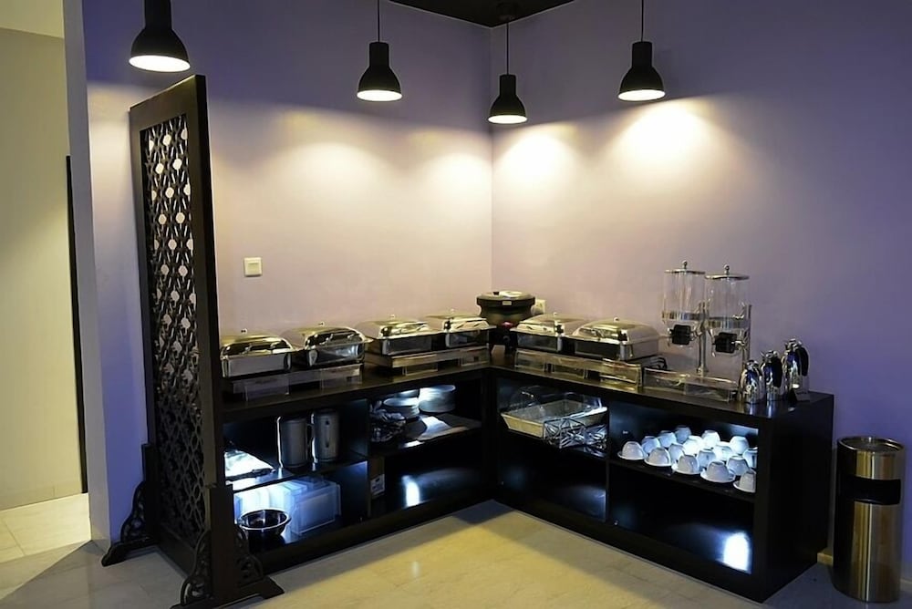 De Santos Hotel Awka 31/32