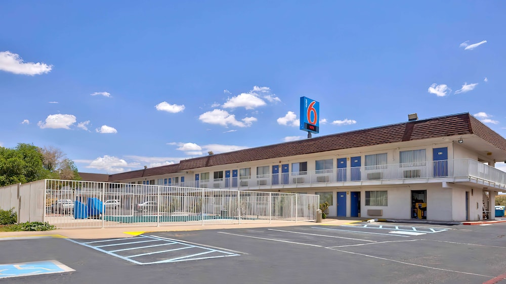 Motel6 Santa Rosa NM 49/54