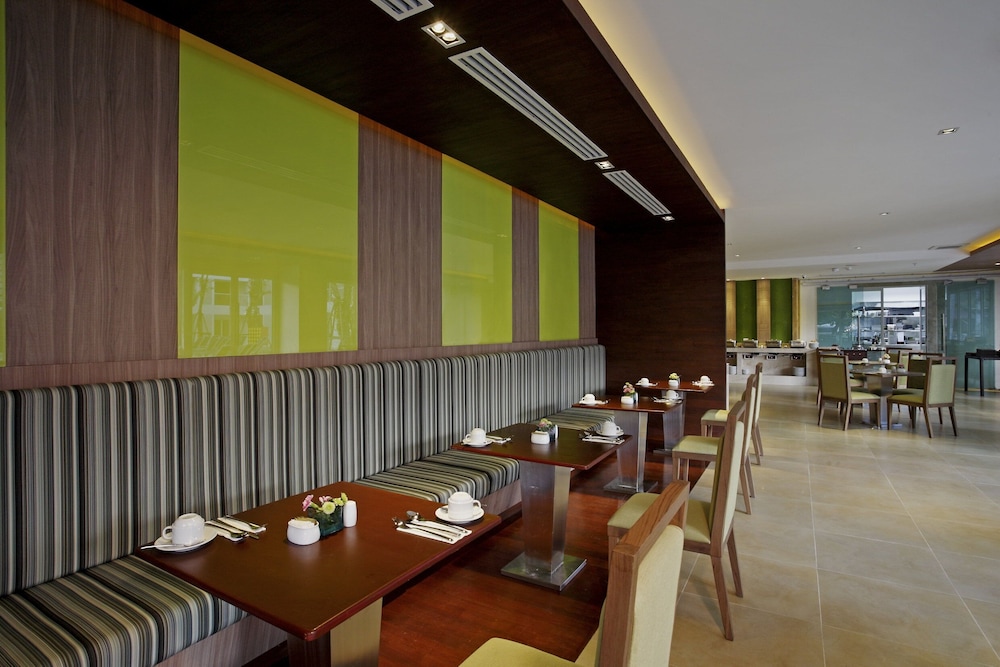 Centara Pattaya Hotel 52/59
