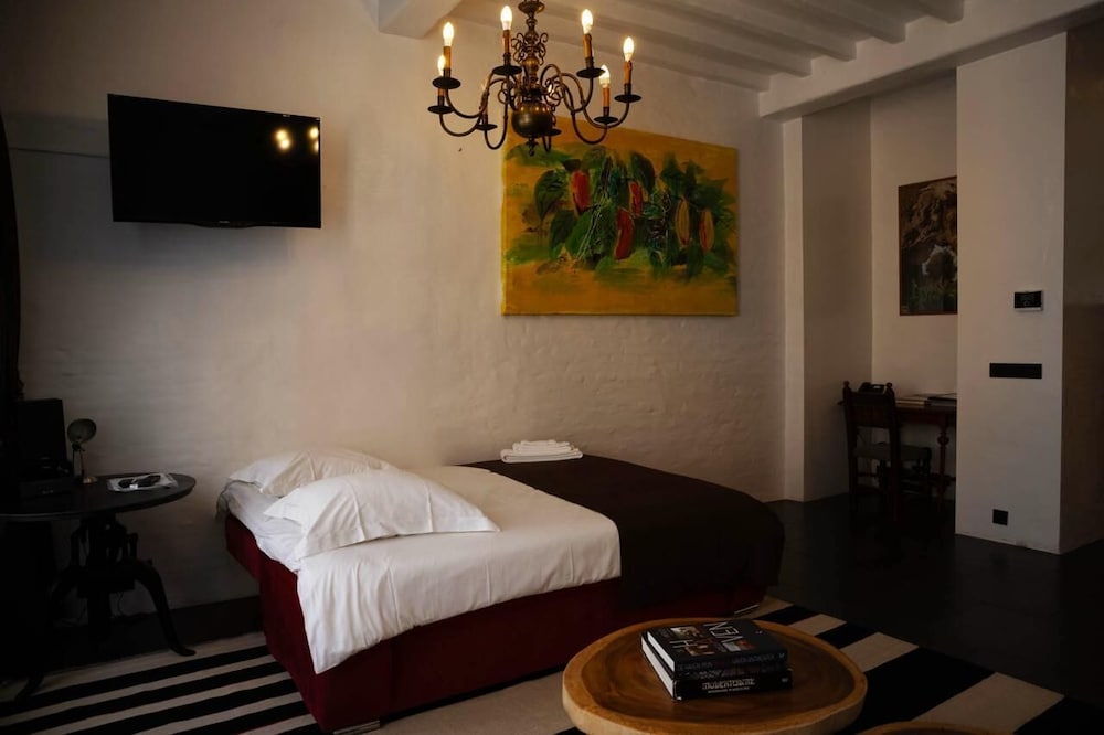 Hotel Colvenier 11/50