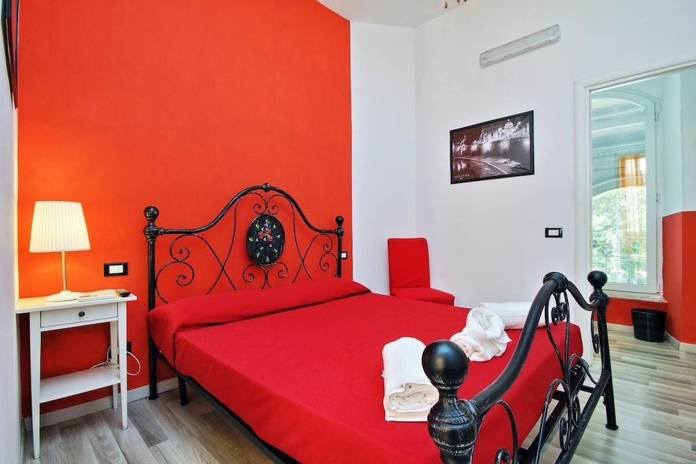 Lucky Holiday Rooms 10/47