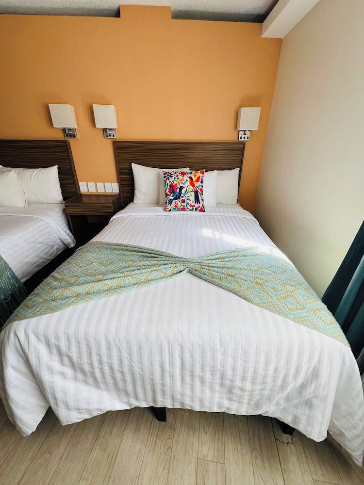 ROOM, DOUBLE BED, MOUNTAIN VIEW