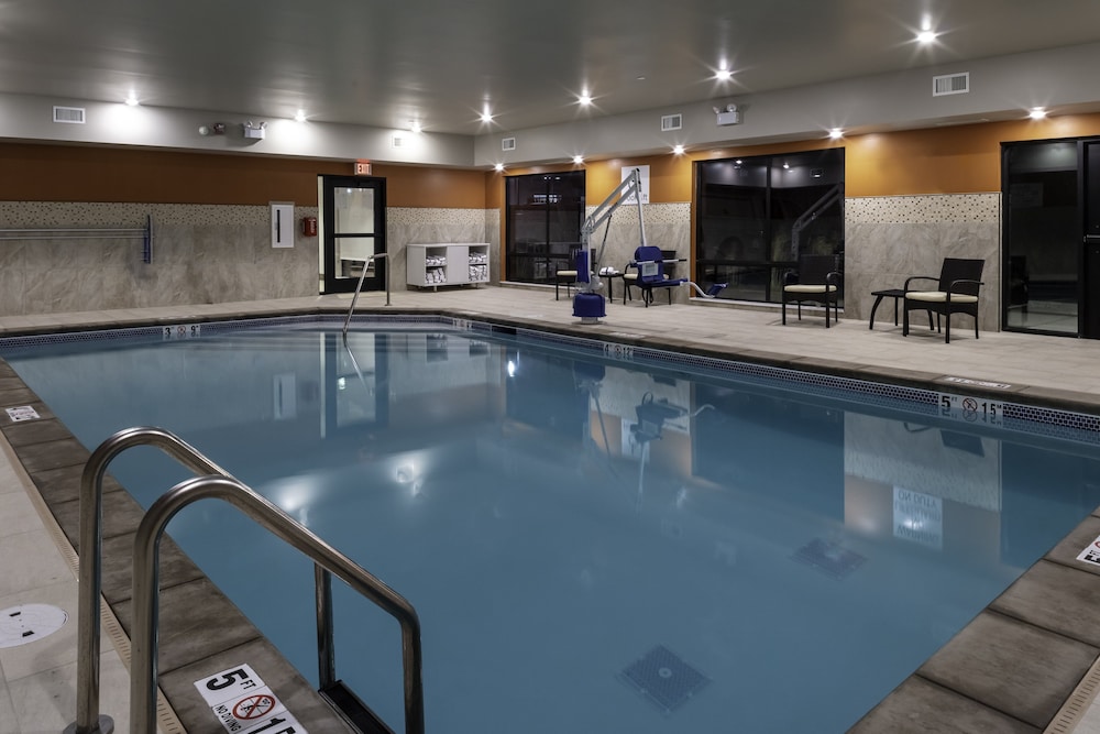 Holiday Inn Express Suites the Dalles 1/53