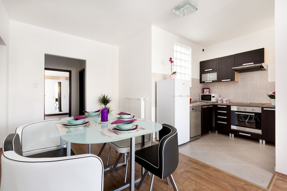 Grand Budapest Penthouse 75/82