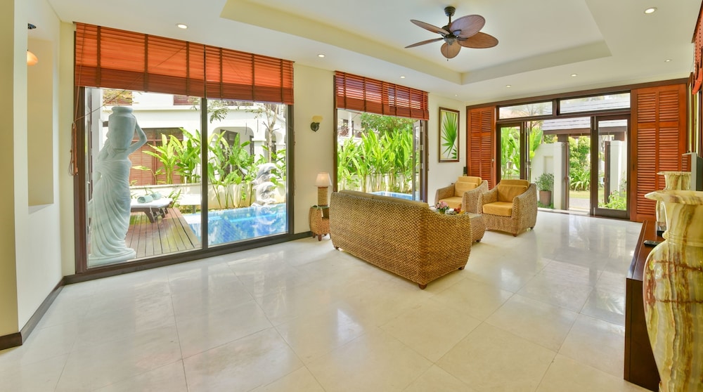 Furama Villas Da Nang 8/75
