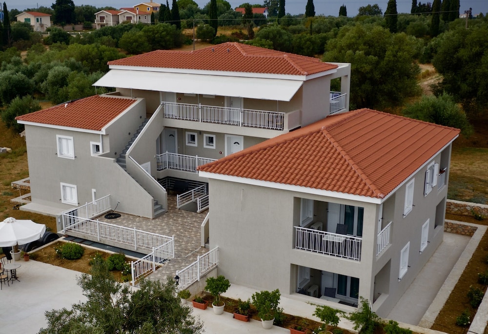 Casa de Rosa Apartments 7/68